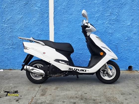 SUZUKI BURGMAN i SUZUKI BURGMAN i